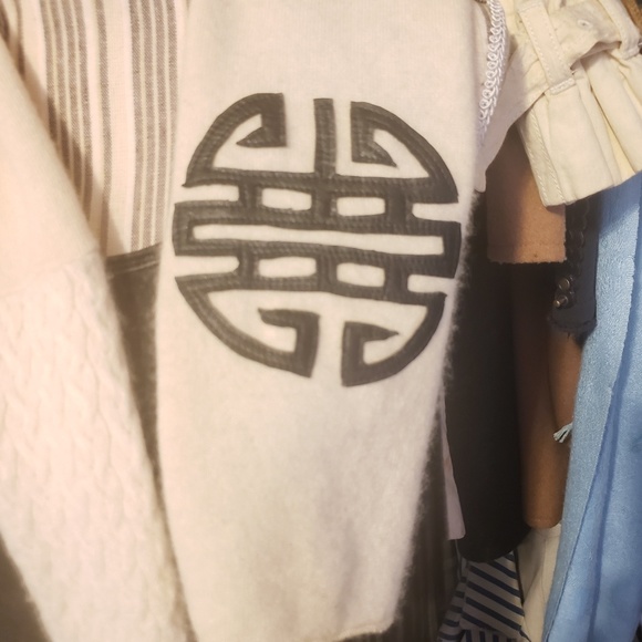 Cashmere scarf by Deborah Lindquist - Picture 5 of 5